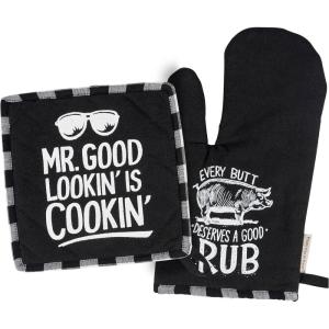 image:imagePrimitives by Kathy Deserves A Good Rub Kitchen Potholder Set