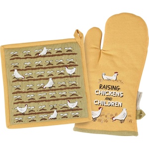 image:imagePrimitives by Kathy Raising Chickens Kitchen Potholder and Oven Mitt Set